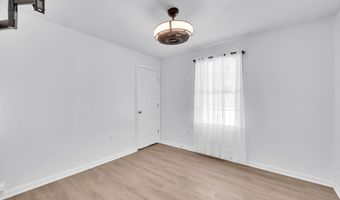 79 Sloop Creek Rd, Bayville, NJ 08721