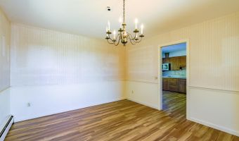 54 Pine Ledge Rd, Bangor, ME 04401