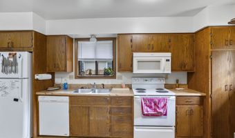 2605 W 8TH St, Appleton, WI 54911