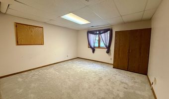 236 Wilson St, Alden, MN 56009