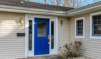 3 Waverly Pl, Aberdeen, NJ 07747