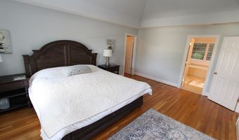 19 Devonshire Ct, Avon, CT 06001