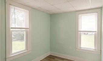 713 N 13 St, Atchison, KS 66002