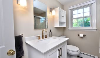 65 Council Ring Dr, Bristol, CT 06010