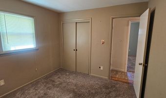 2711 GROVETON St, Alexandria, VA 22306