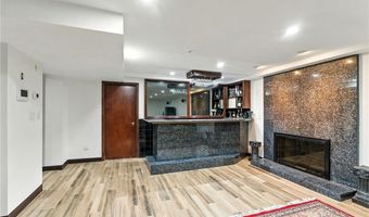 129 Valerie Ct, Cranston, RI 02921