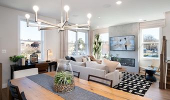 131 WARBURTON St, Alexandria, VA 22304