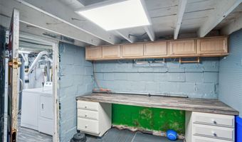 1701 Main St, Adel, IA 50003