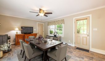 146 Old Sandown Rd, Chester, NH 03036