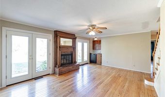 707 Bitterfield Dr, Ballwin, MO 63011