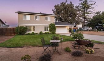 435 W Hawthorne St, Fallbrook, CA 92028