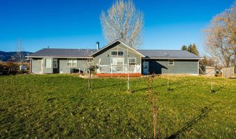 1005 Beckton Rd, Dayton, WY 82836