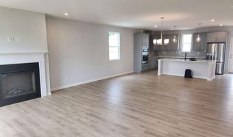 821 York, Acworth, GA 30102