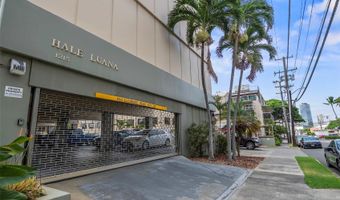 1215 Alexander St 204, Honolulu, HI 96826