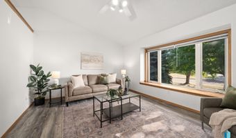 1000 E Maywood St, Brandon, SD 57005