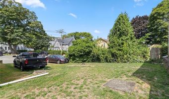 134 Duke St, East Greenwich, RI 02818