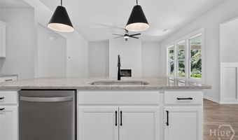 2021 Oconee Bluff Dr, Athens, GA 30601