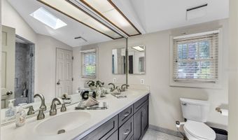 55342 CLAIRE St, Astor, FL 32102
