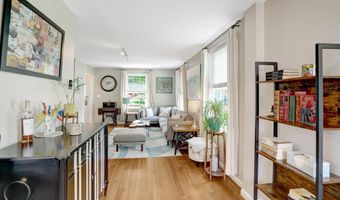 4220 32ND St S, Arlington, VA 22206