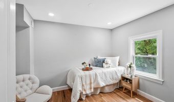 4782 21ST Rd N, Arlington, VA 22207