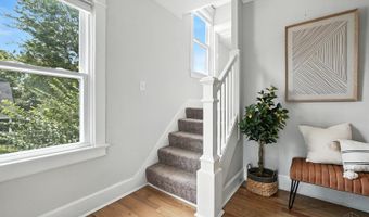 5635 Ridge Ave, Cincinnati, OH 45213