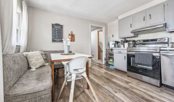 14 Wilkes Rd, Danbury, CT 06811