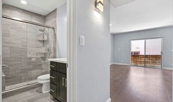5414 Newcastle Ave 66, Encino, CA 91316