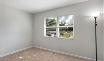 330 Whitehall Dr, Ballwin, MO 63021