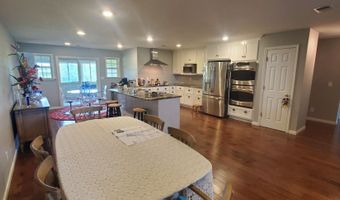762 Old McLeod Brg, Adrian, GA 31002