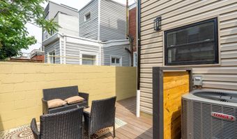 622 MCCLELLAN St, Philadelphia, PA 19148