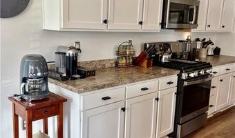 16 Valiant Dr, Coventry, RI 02816
