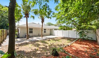 257 JASMINE St, Atlantic Beach, FL 32233