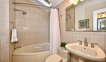 7019 MACARTHUR Blvd, Bethesda, MD 20816