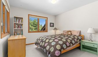 716 Brook Rd, Boulder, CO 80302