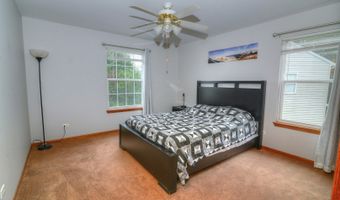 908 Mocking Bird Dr, Antioch, IL 60002