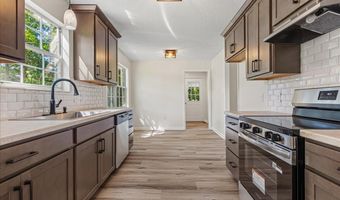 2613 Kenwood Dr, Athens, TN 37303