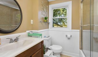 11 Probasco Dr, Allentown, NJ 08501