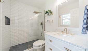 4123 Tamerlane Dr, Charlotte, NC 28205