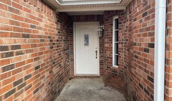 911 SW Cheyenne Dr, Bentonville, AR 72712