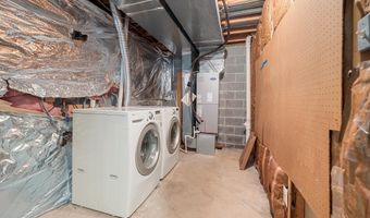 5002 9TH St S, Arlington, VA 22204