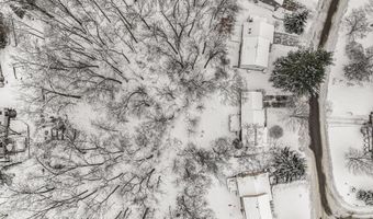 446 Adaway Ave SE, Ada, MI 49301