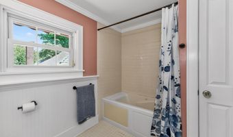 37 Grant Ave, Amsterdam, NY 12010