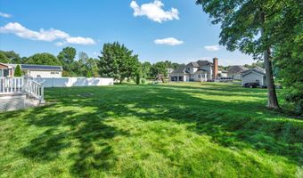 135 West St, Cromwell, CT 06416