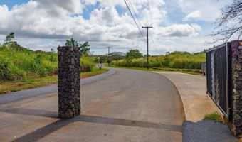 988 Auwaha St, Haiku, HI 96708