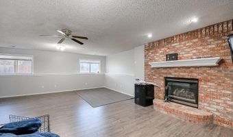 5240 E Ashton Ct, Bel Aire, KS 67220