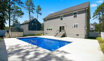295 Coolidge Ave, Bayville, NJ 08721