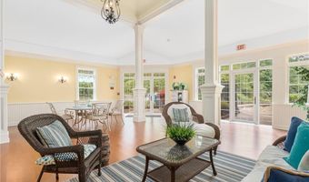 109 Vistas Ct 109, East Greenwich, RI 02818