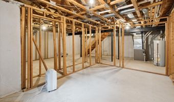 4274 Hillside Dr, Ann Arbor, MI 48105