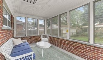 8464 Becker Ave, Allen Park, MI 48101