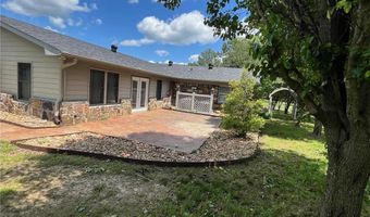806 SE Avenue 8 Ave, Atkins, AR 72823
